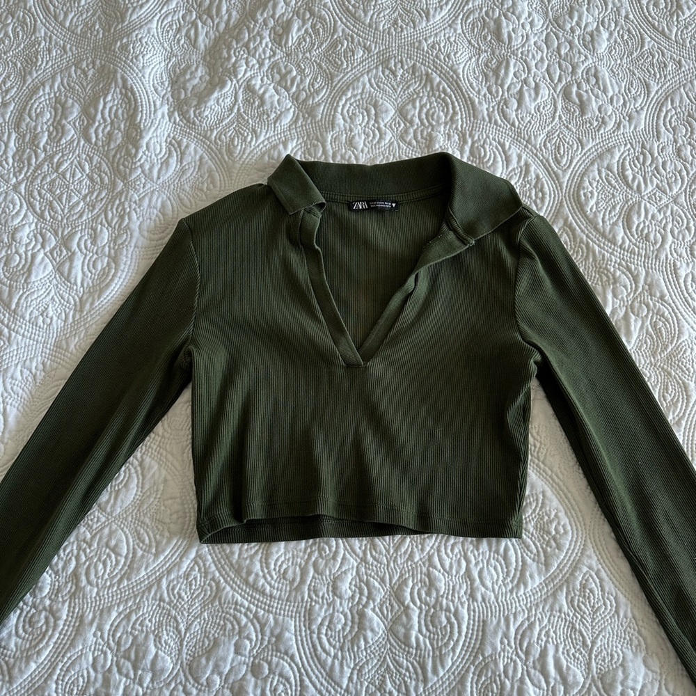 Zara Olive Green cropped Ribbed Long Sleeve Top